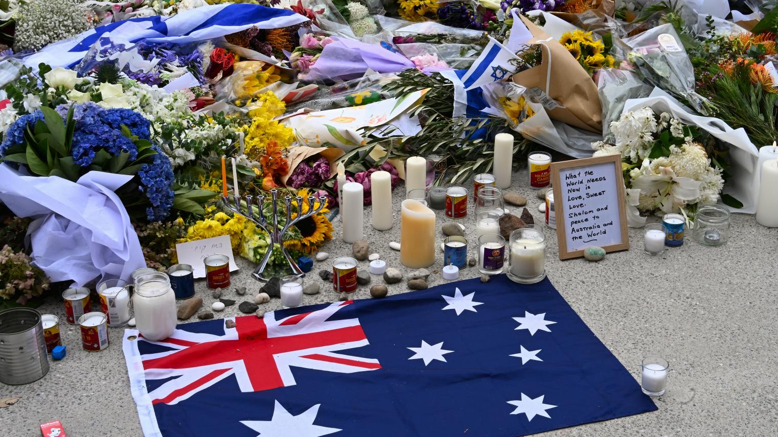 Tributes flow in after the Bondi Beach massacre, Bondi Beach, Sydney