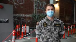 Originating from Toowoomba in Queensland, Able Seaman Dominic Turkalj has joined Victoria’s fight against COVID-19 to support Victoria Police in the hotel quarantine program and provides insight into his experience with Operation COVID-19 Assist in Melbourne, Victoria.